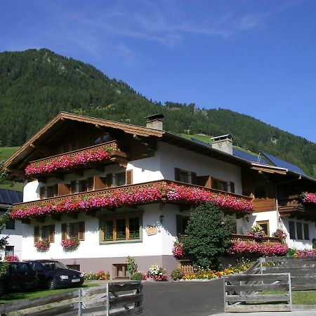 Haus Bergheimat Hotel Kals am Grossglockner Exterior photo